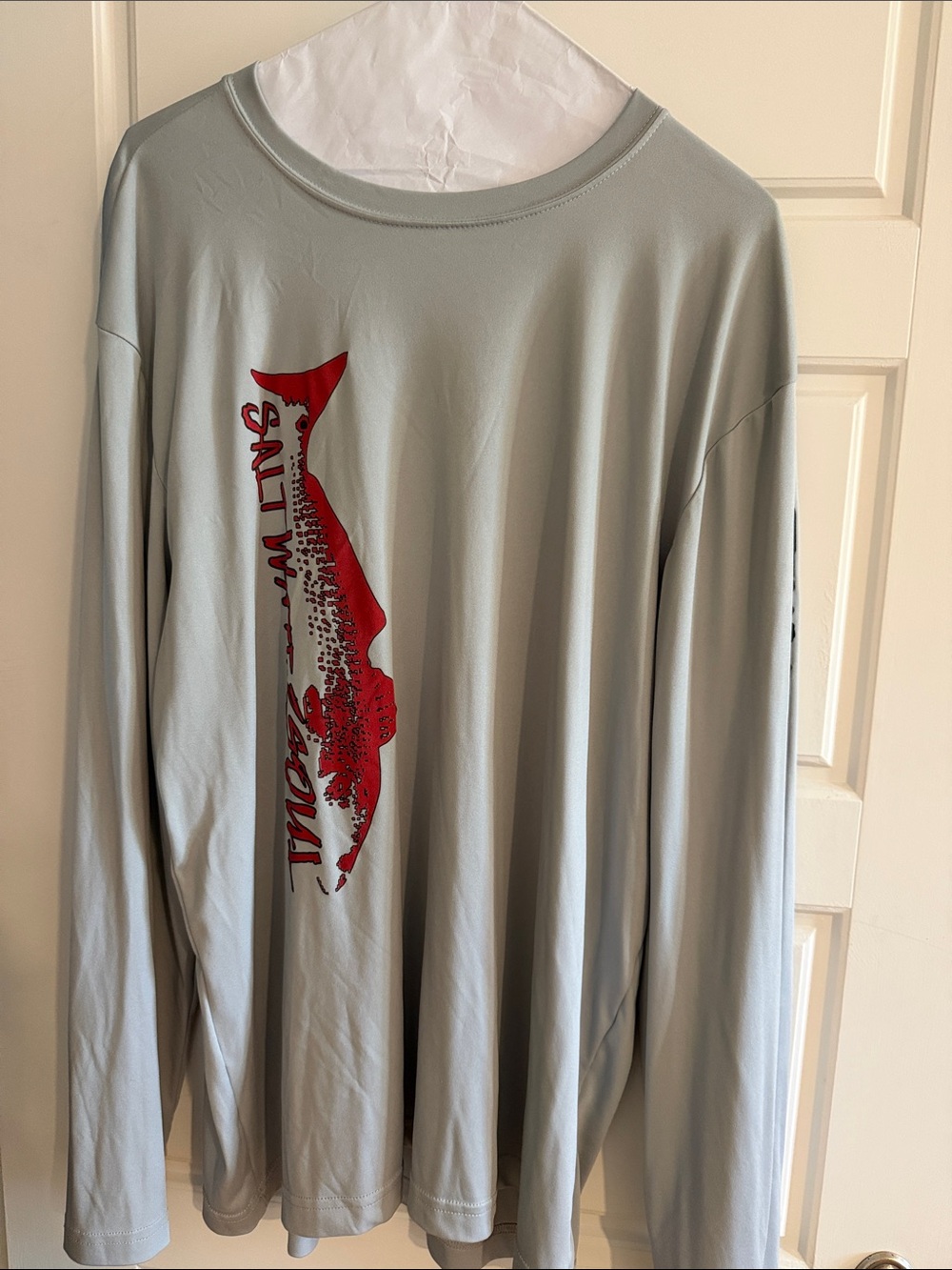 Saltwater Soul Light Gray Long-Sleeve Graphic Fishing Shirt - Red Fish Print